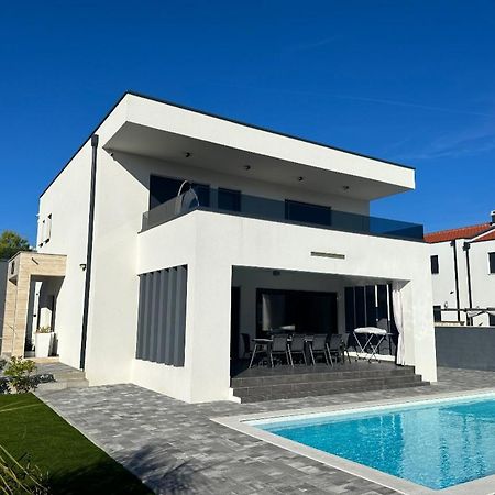 Villa Mila Vrsi Buitenkant foto