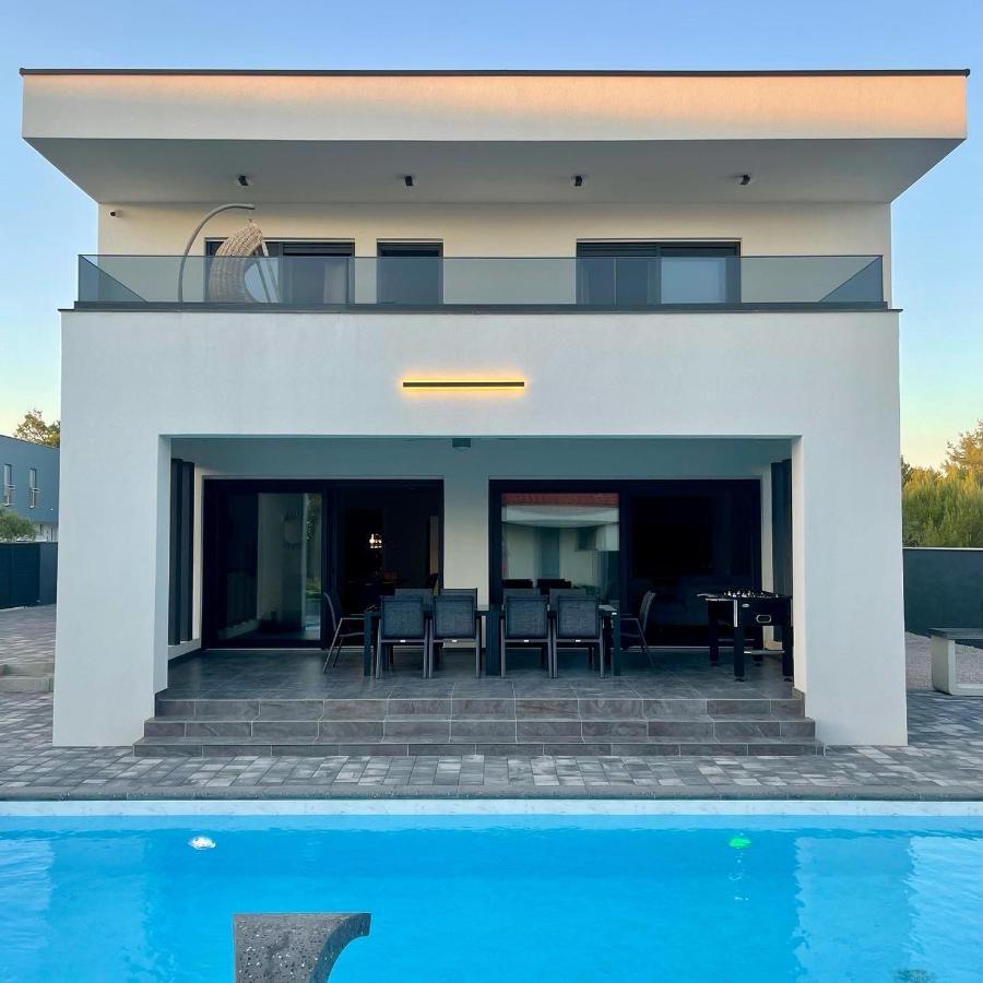 Villa Mila Vrsi Buitenkant foto