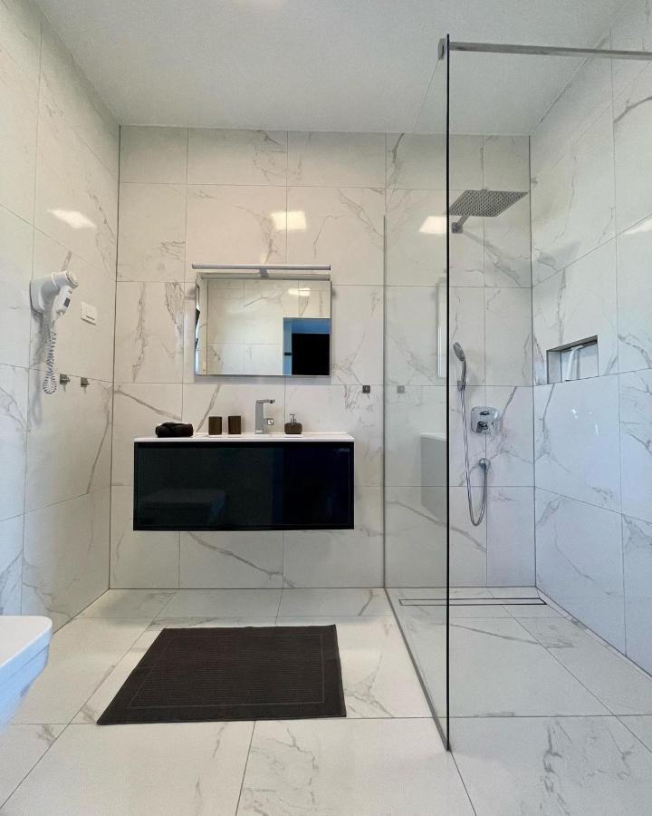 Villa Mila Vrsi Buitenkant foto
